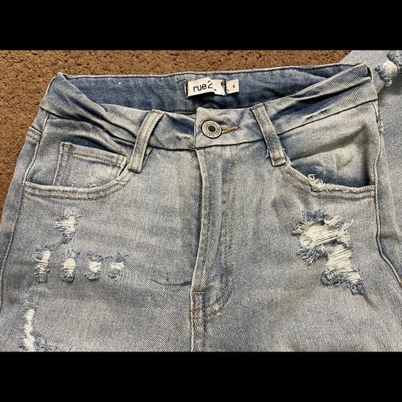 Rue21 Size 4 Washed Blue Baggy Jeans - Picture 1 of 4